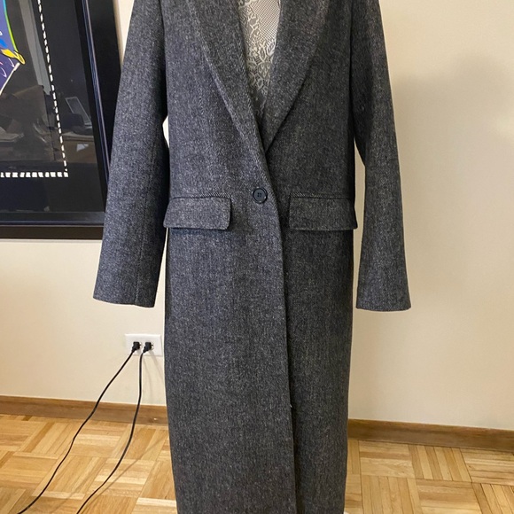 Warm long coat with an additional hood - Picture 2 of 5